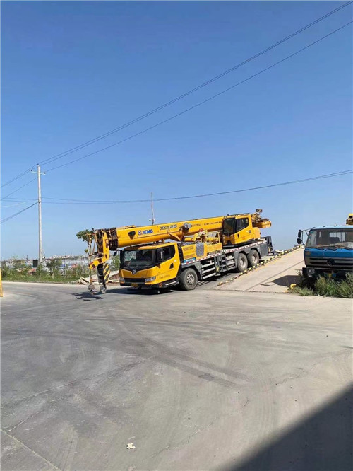 东丰县吊车作业时，可能会产生哪些额外收费项目？