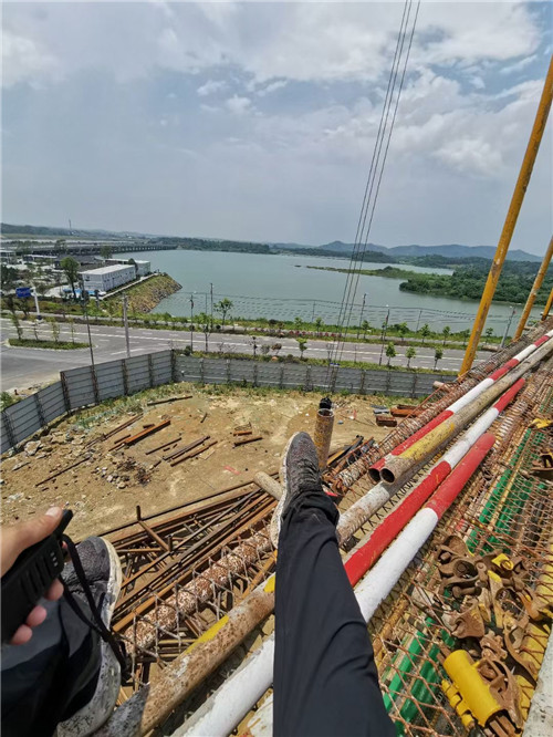 东丰县作业中发生设备损坏或人员意外，责任怎么划分？