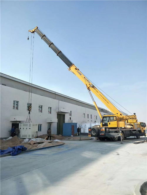 东丰县“超载就喊停”—— 吊车的 “重量保镖” 技术